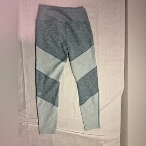 ALO Yoga Heathered Gray Leggings